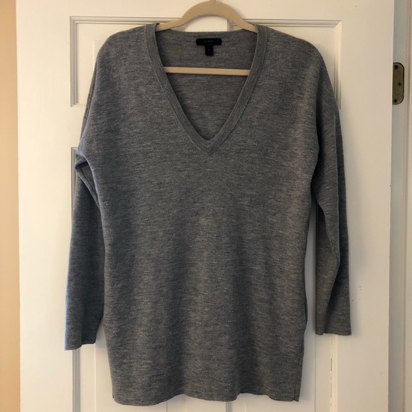 J. Crew Sweaters - J. Crew Wool V-Neck Sweater w/Pockets!
